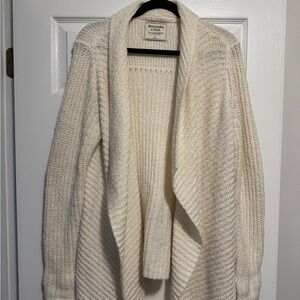 Abercrombie & Fitch Knit Cardigan